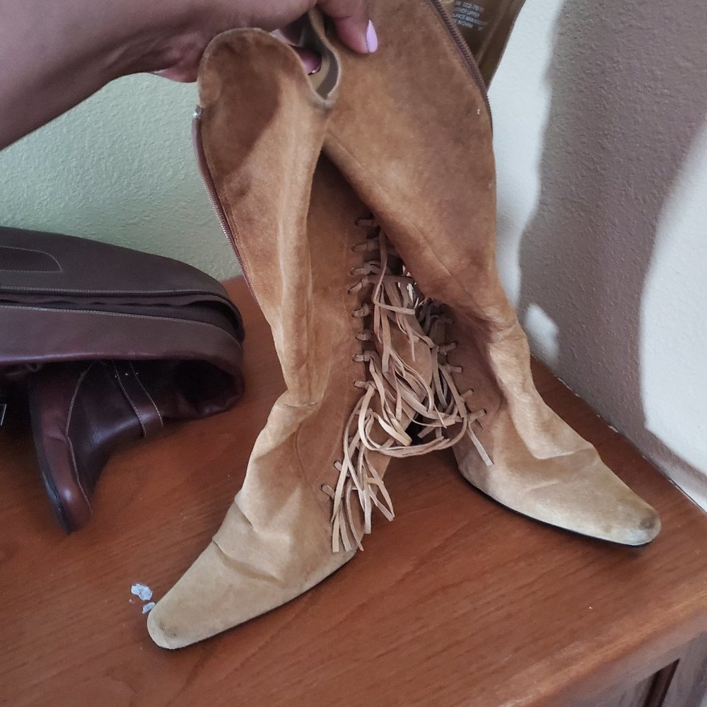 Suade boots